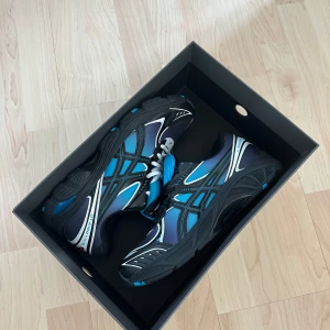 Asics kith marvel venom - Bara venom paret säljes. Svåra att få tag på. Använd en gång