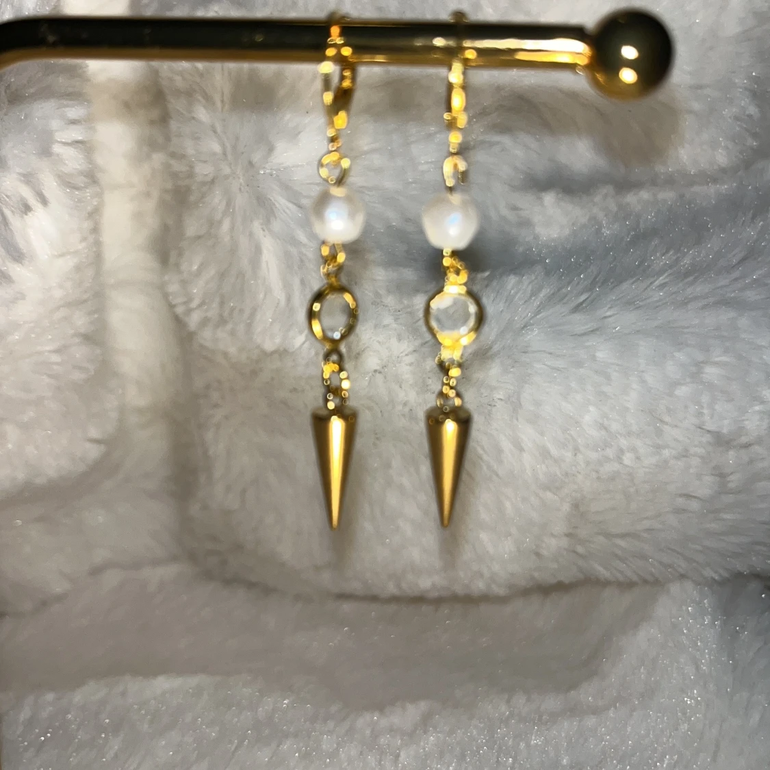 Fina nit örhängen  - 90