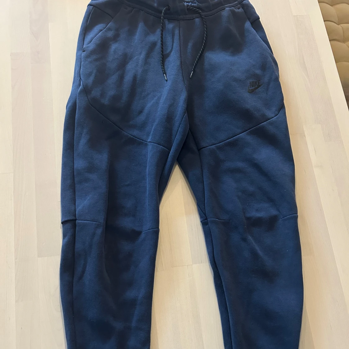 Mörkblå mjukisbyxor från Nike - 92