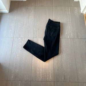 Replay Anbass Hyperflex jeans  - Säljer nu dessa replay anbass hyperflex jeans, skriv för fler bilder/frågor🙌🏼