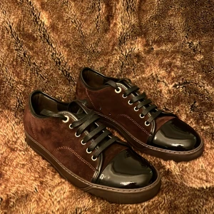 Lanvins - Ett par stil rena Lanvins i ett helt nytt skick inget tecken på användning|Stolek uk 5 men passar upp till 41 hör av er vid nån fundering 