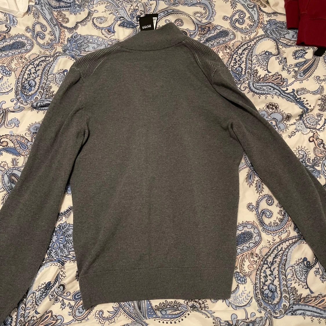 Grå tröja med dragkedja från BOSS - 92