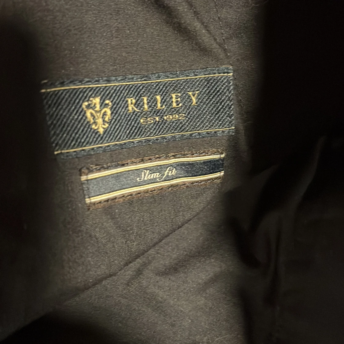 Mörkblå chinos från Riley - 91