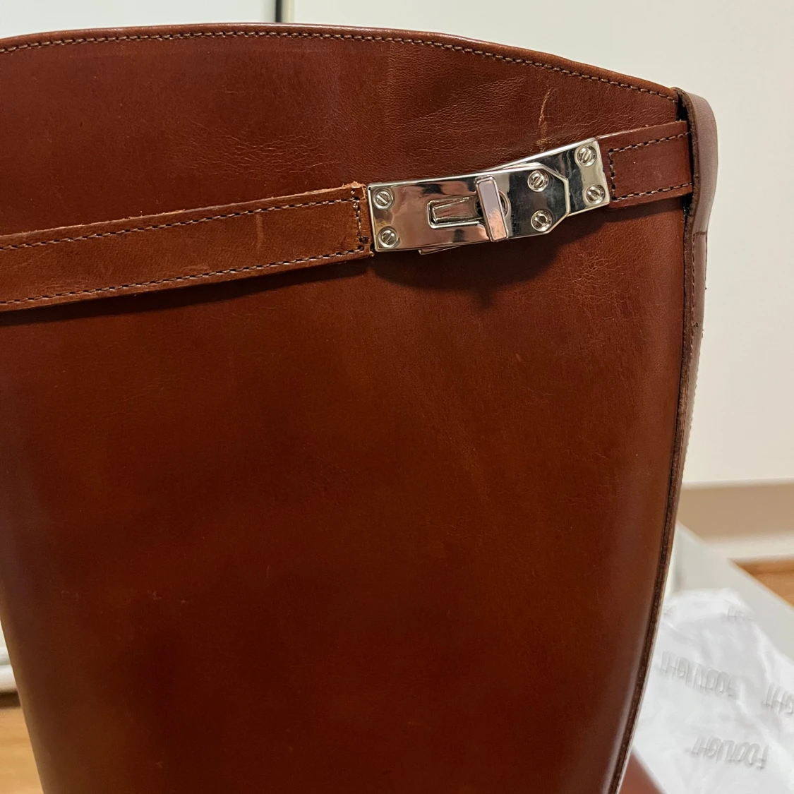 Bruna skinnstövlar - 90