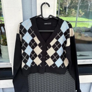 Tröja  - Köpt från shien mycket bra skick 