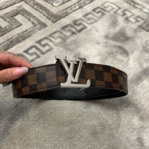 Skärp - Säljer detta fina bälte. Använt men fint skick 🖤