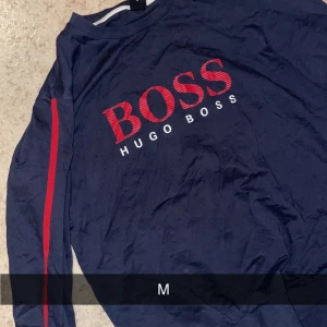 Hugo boss långärmad tshirt - Tunn hugo boss tröja stlM använd fåtal gånger 