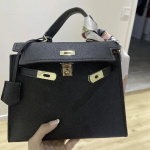 Väska  - Väska 500kr