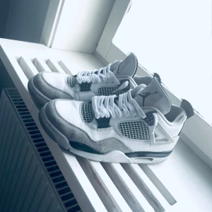 Air Jordan 4s Retro military black - Jordan 4s i bra skick, snabbt köp