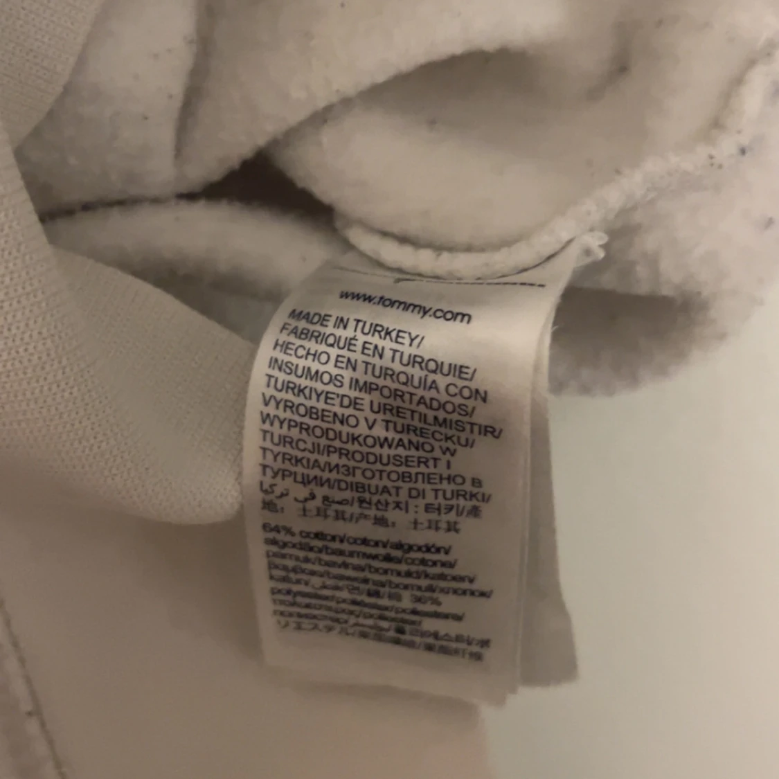 Vit hoodie från Tommy Hilfiger - 93