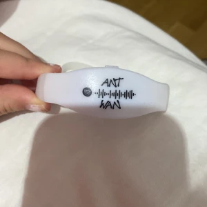 Ant wan armband - Helst mötas!!