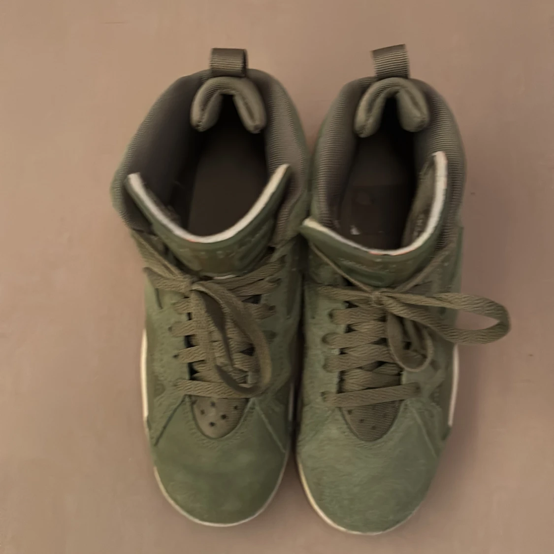 Gröna Nike Air jorden sneakers basket skor   - 93