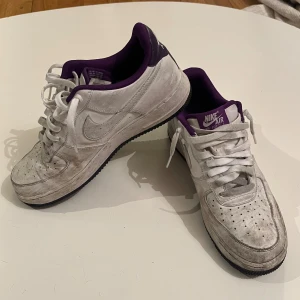 Nike AF1  - Använda men behöver tvättas 