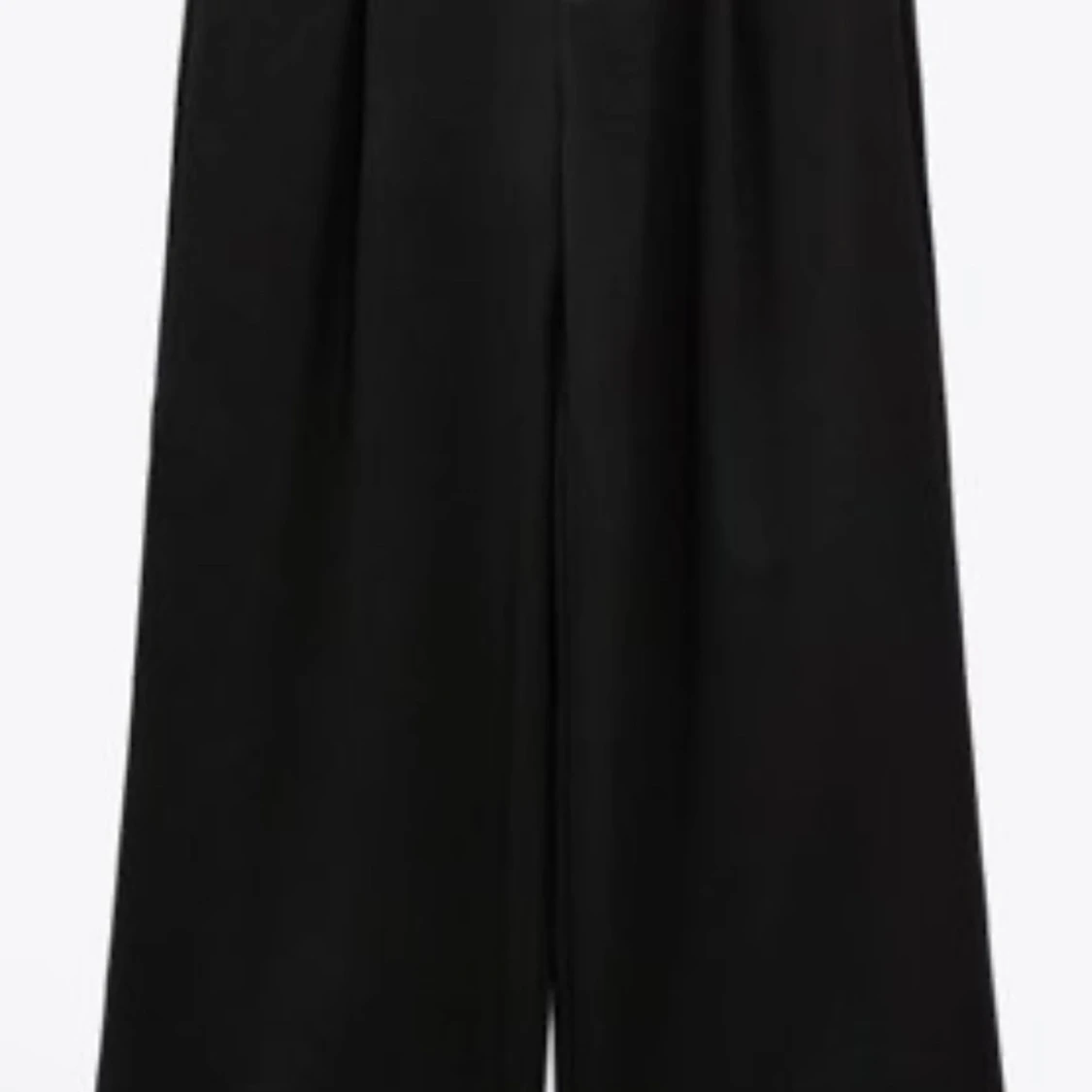 Svarta vida byxor strl M Nya - 90