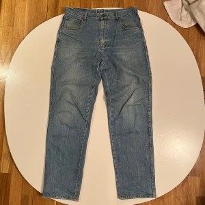 Diplom Jeans - Använda sparsamt 