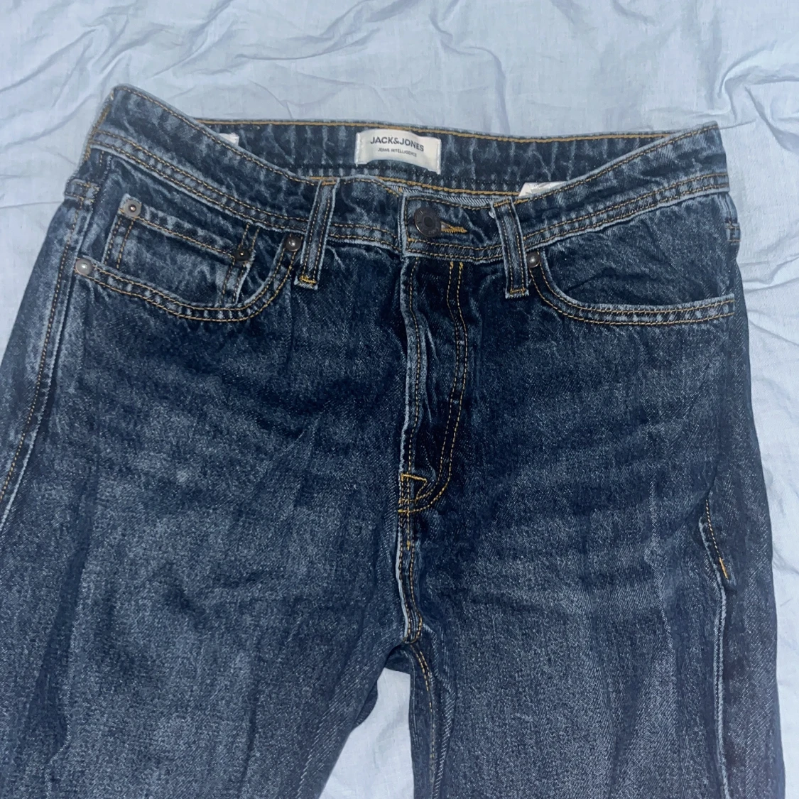 Mörkblå jeans från Jack & Jones - 2