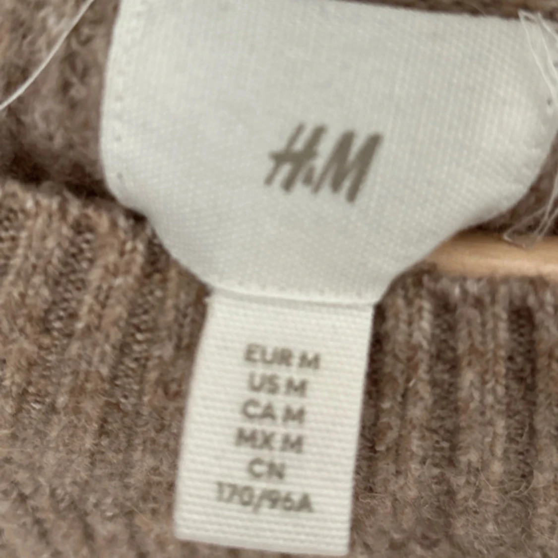 Beige stickad tröja från H&M - 3