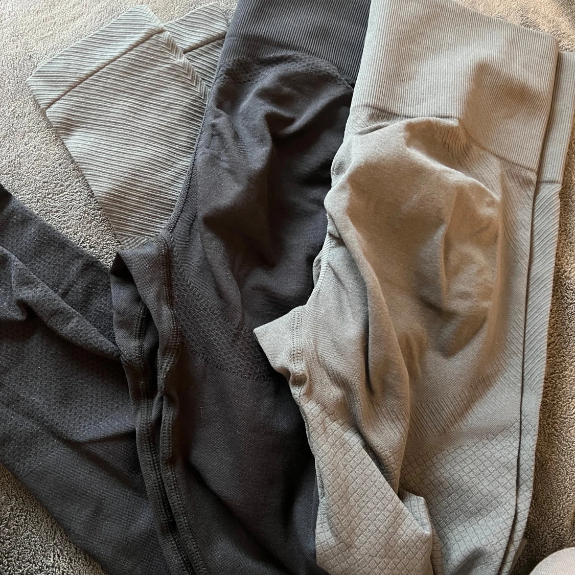 Svarta och grå leggings - 2