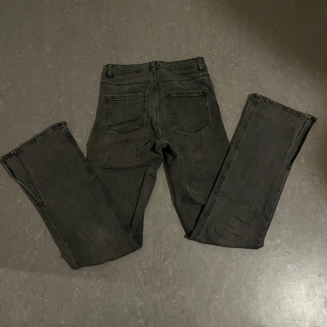 Svarta bootcut jeans från Denim - 3