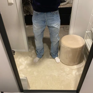 Baggy jeans  - Riktigt feta baggy jeans ljusblåa, pris ej hugget i sten, storlek 30/32