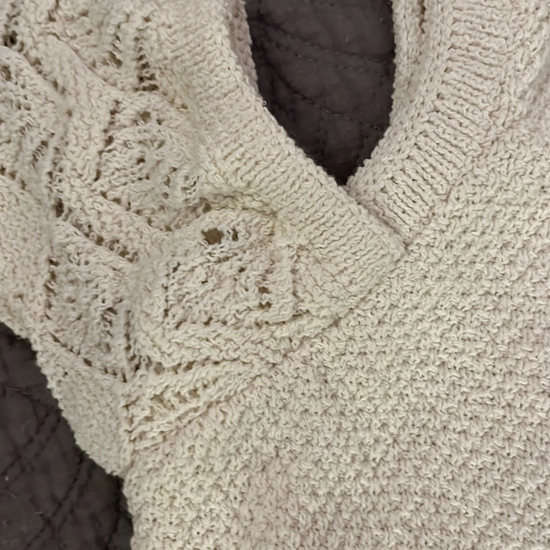 Beige stickad topp från Lindex - 2