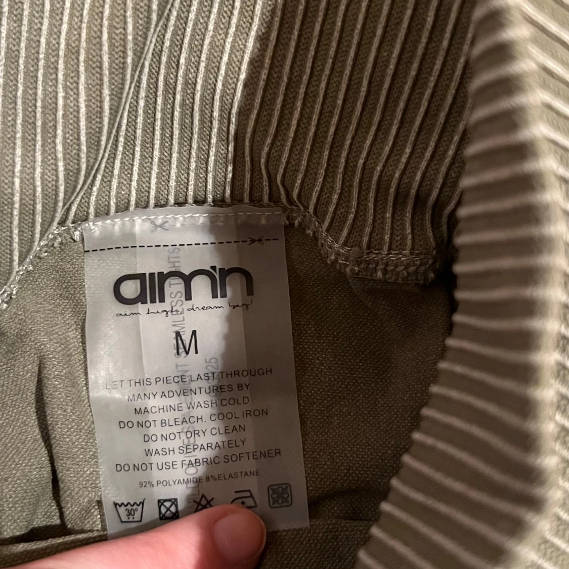 Gröna leggings från Aim'n - 1