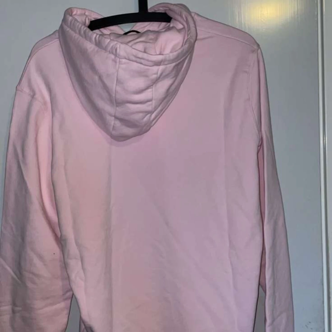 Rosa hoodie från Lyle & Scott - 90