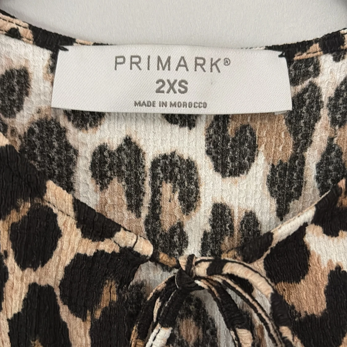 Leopardmönstrad blus från Primark - 91
