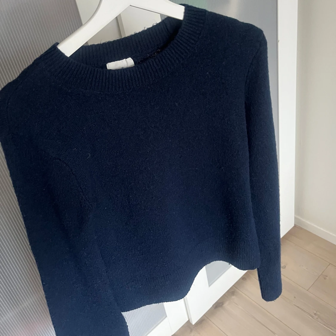 Mörkblå tröja från H&M - 90