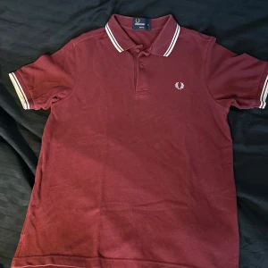 Fred Perry Piké  - Hej, Fred Perry Piké till salu, inga defekter eller liknande. Storlek S/M