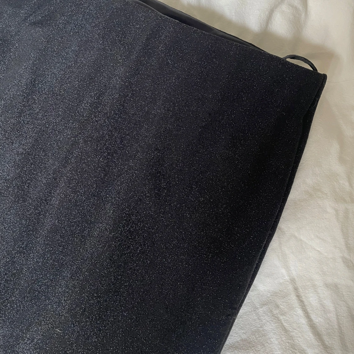 Svartglittrig långkjol  - 90