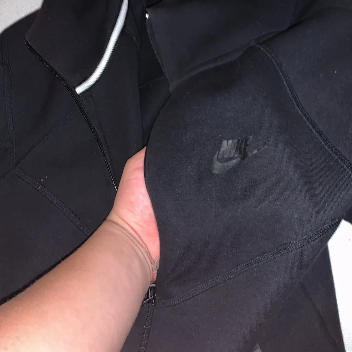 Svart kofta från Nike