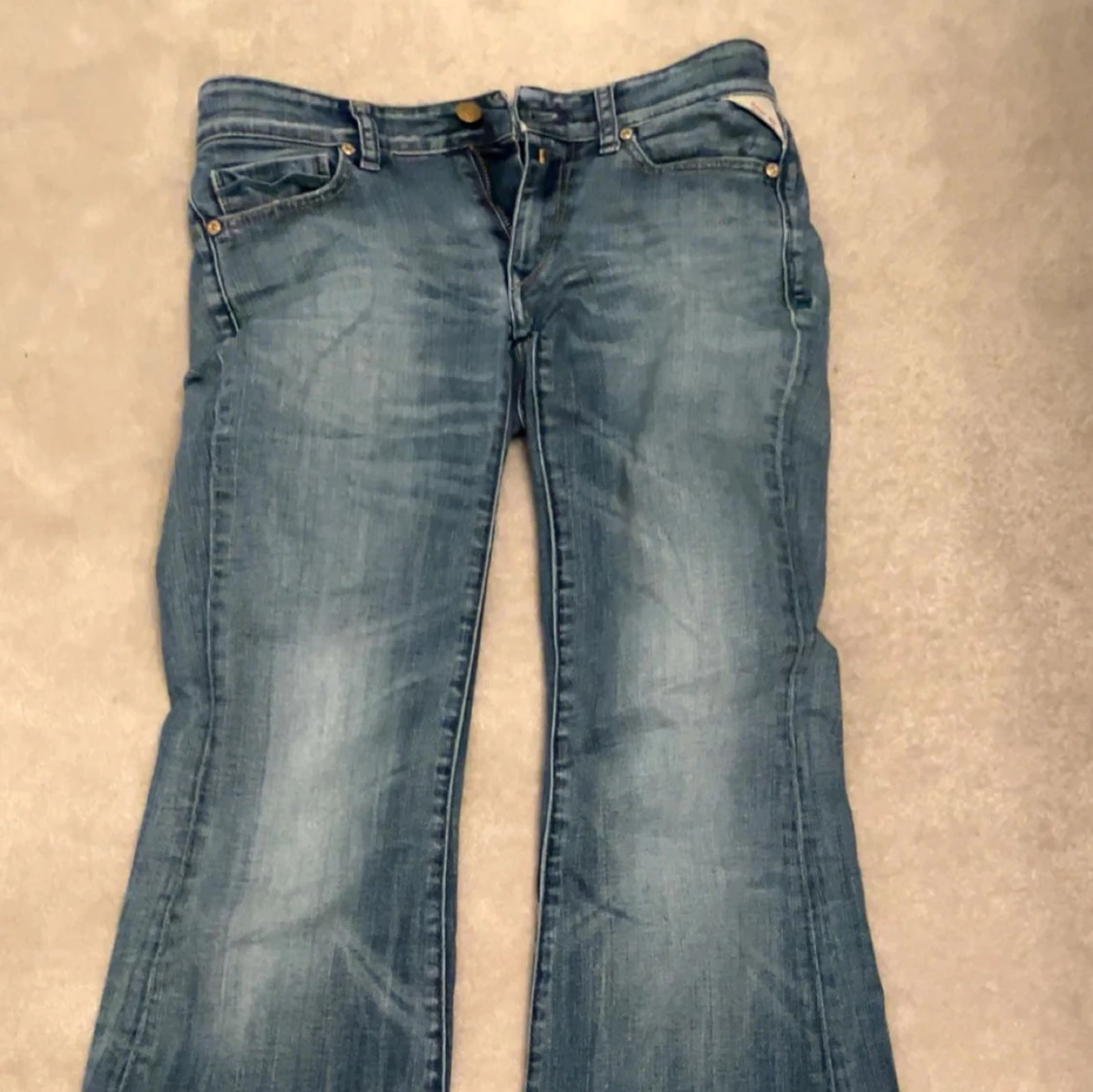 Intressekoll på jeans  - 1