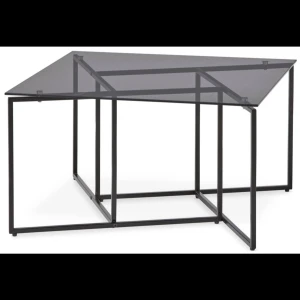 Spffbord  - Fint kraftigt glas bord.  I gott skick! B80 L80 H45 