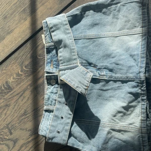 Jeanskjol - Helt ny aldrig använd, liten i storlek 