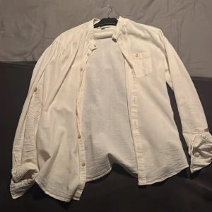 Vit linnen tröja - Mycket bra skick smog tröja 