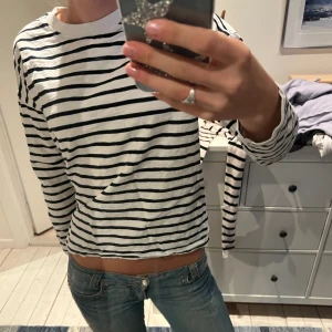 Rabdig tröja - Fin randig tröja från Kaphaul, perfekt nu till hösten🤍