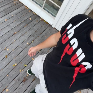 GUCCI BLADE TSHIRT - STORLEK S, SITTER SOM M/L RRP 5400kr