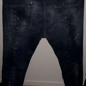 DSQUARED2 jeans  - Säljer dom har bytt stil.Går att diskutera pris 