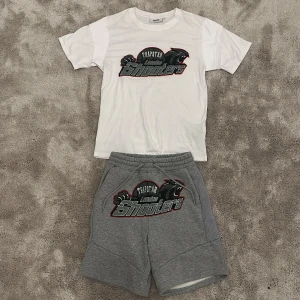 Trapstar tracksuit - En mycket skön och varm tracksuit använd 2 gånger den är i ny skick