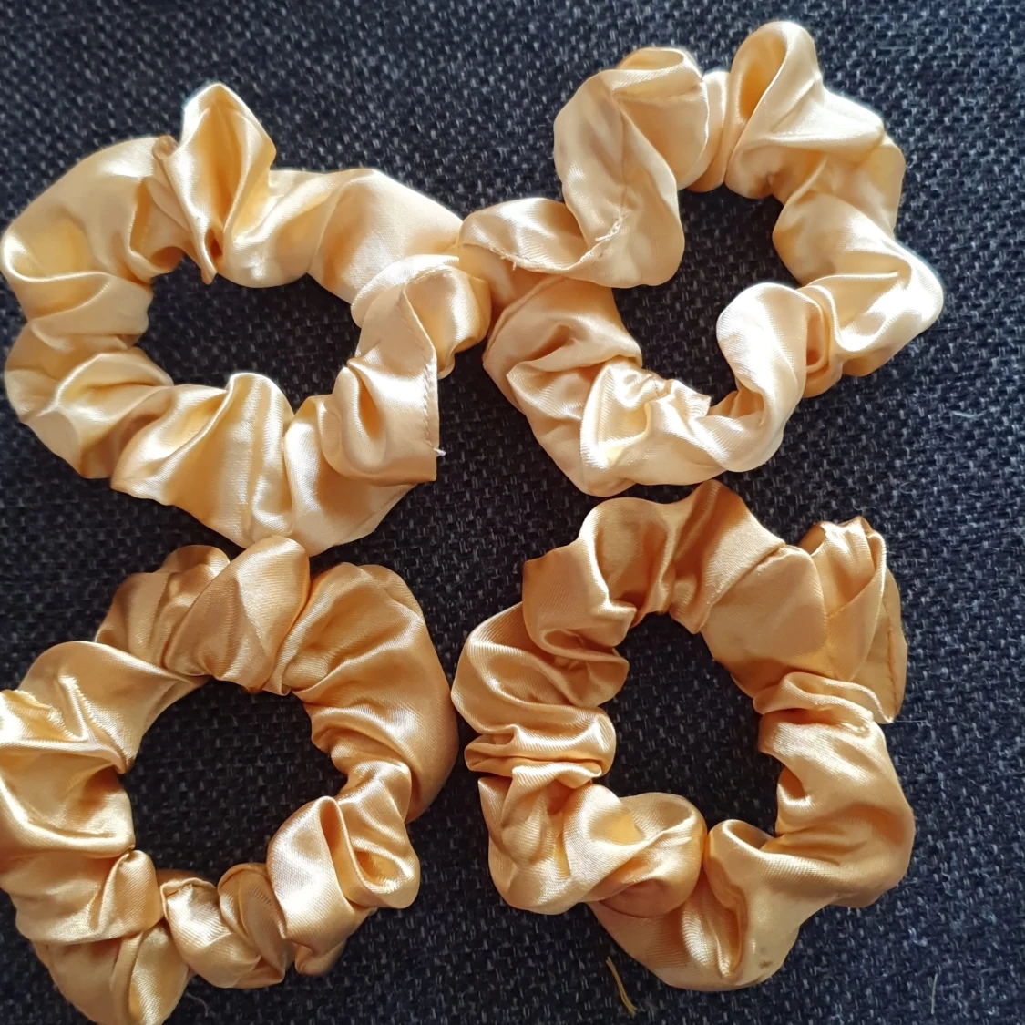 4st scrunchie, Ny Oanvända  - 90