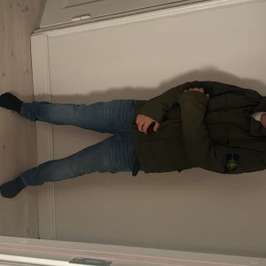 Säljer min feta Stone island jacka som är perfekt till höst och vinter - Skick stabila 9/10 har inga skador alls😀😄