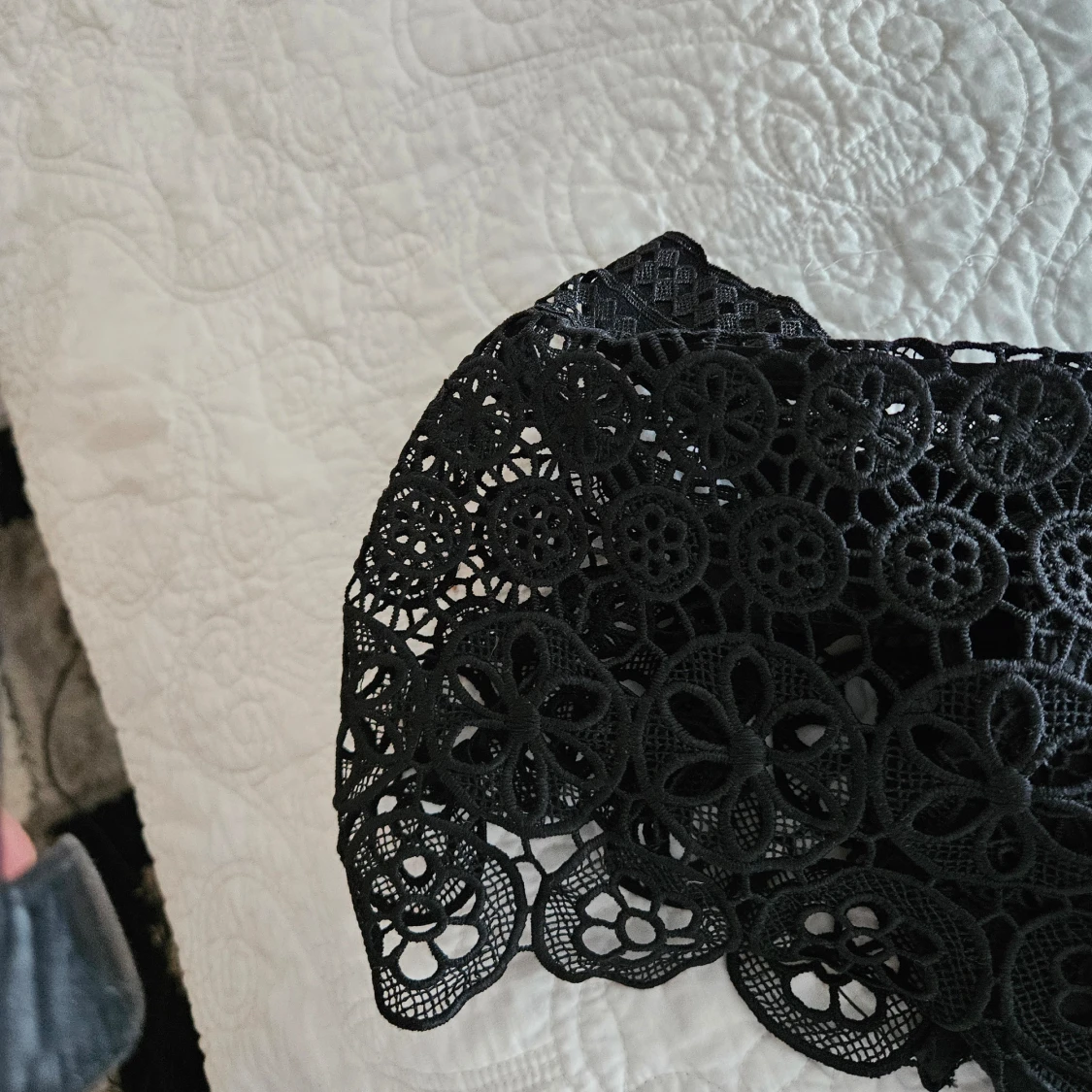 Svart spetsklänning från By malina  - 91