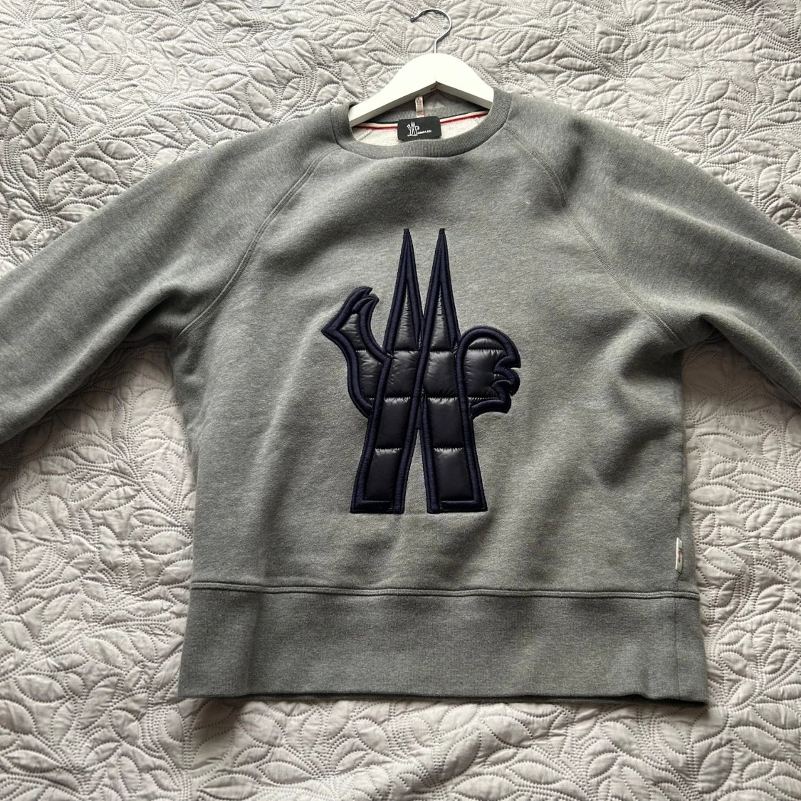 Grå moncler tröja Strlk M - 90