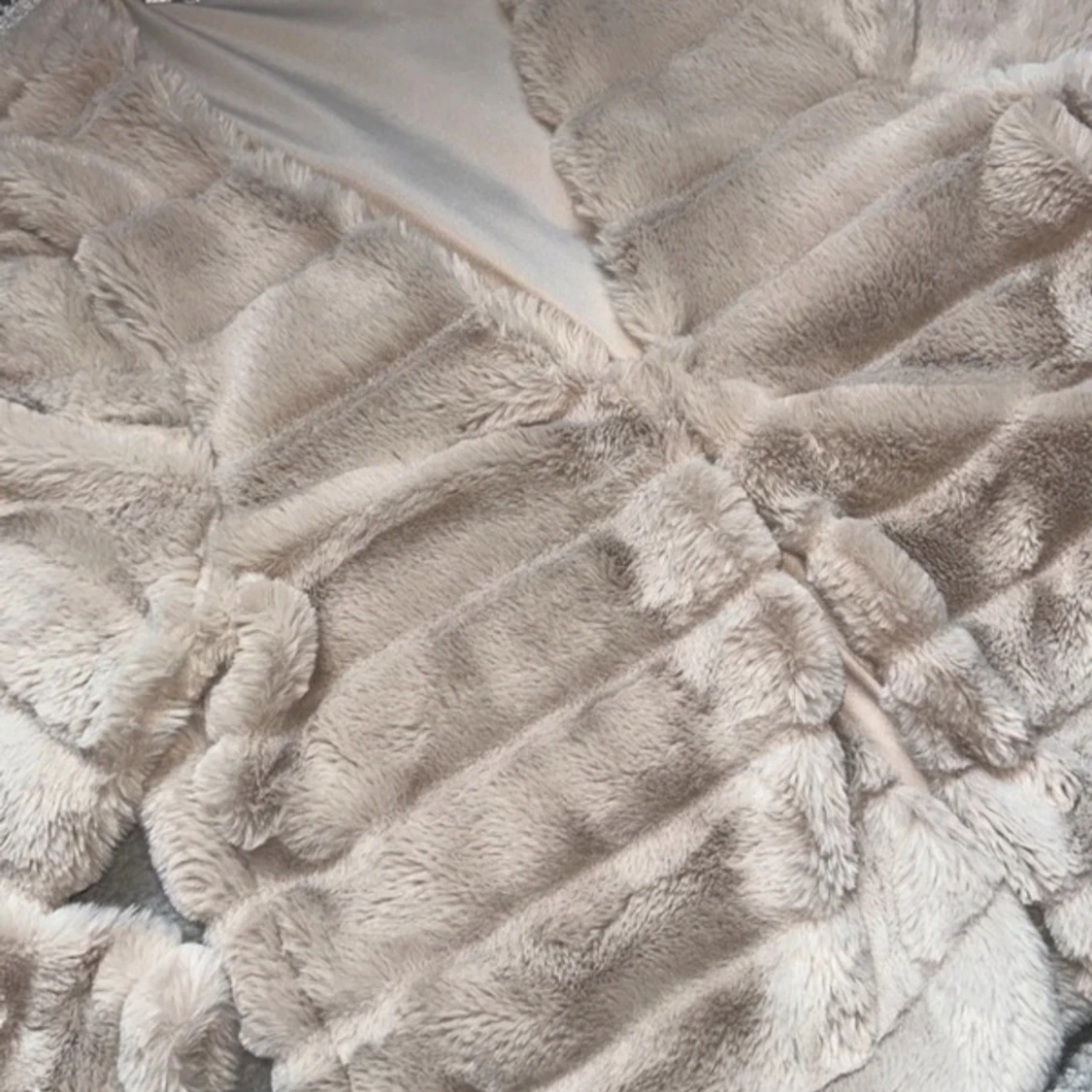 Beige pälsjacka - 91