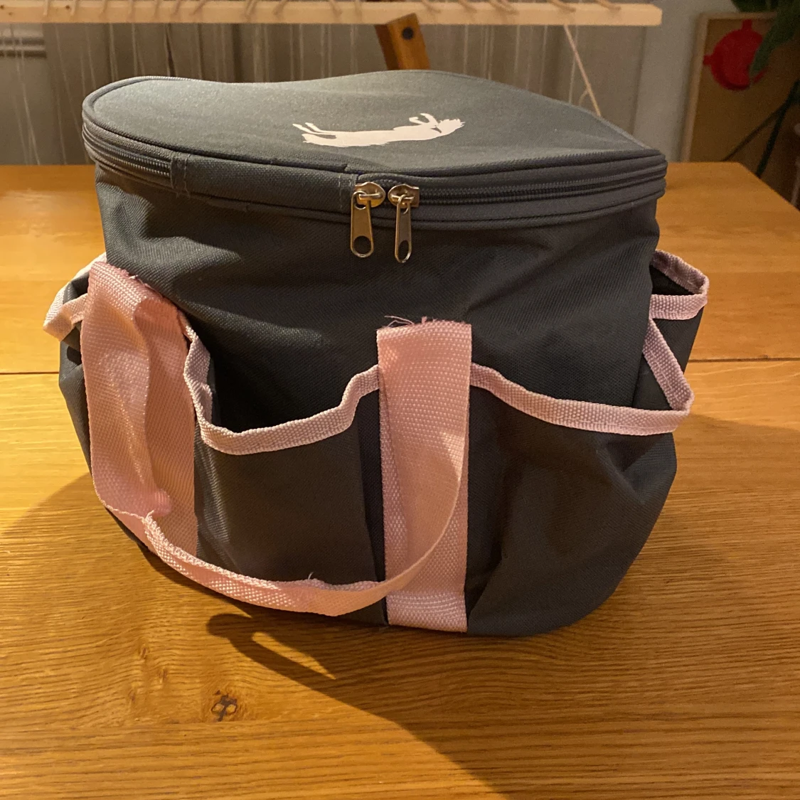 Grå och rosa väska med dragkedja - 92