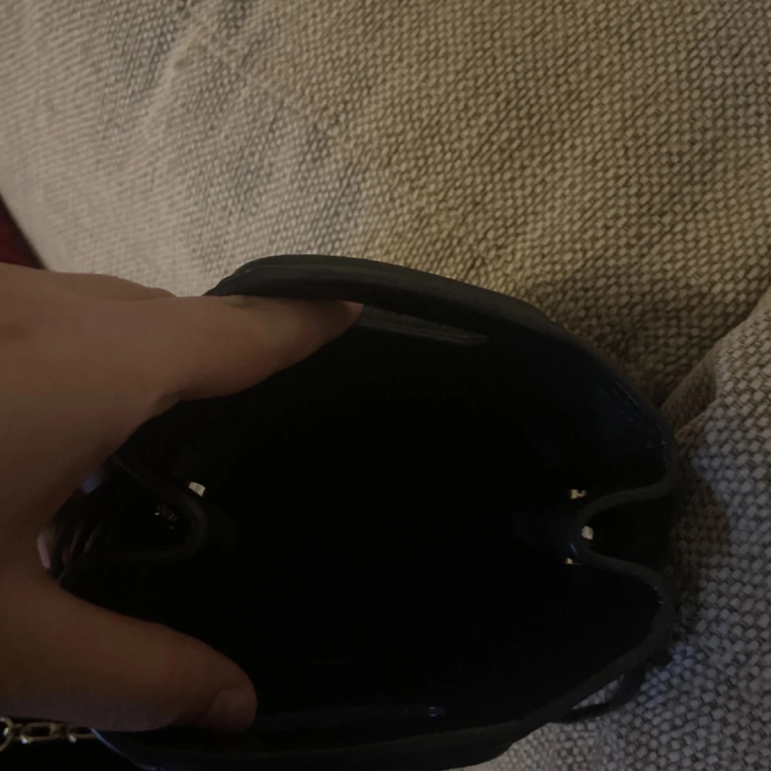 Svart axelväska med fransar - 91