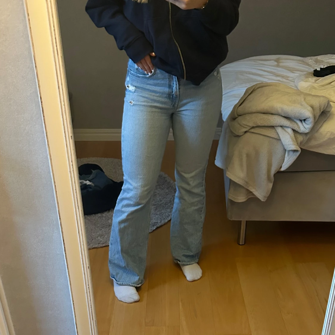 Ljusblå bootcut jeans - 1