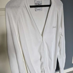 Vit kofta från Gant - Vintage gant tröja