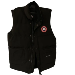 canada goose väst - canada goose väst storlek M 